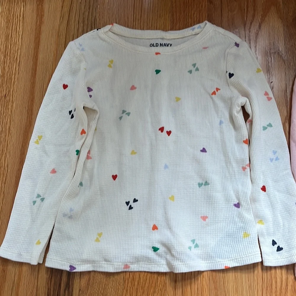 Lot of 2 Old Navy Long Sleeve Shirts Waffle Thermal Heart Print and Light Pink